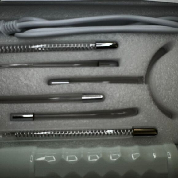 NuDerma Clinical Skin Therapy Wand - Portable Skin Therapy Machine w 6 Fusion - Picture 5 of 5